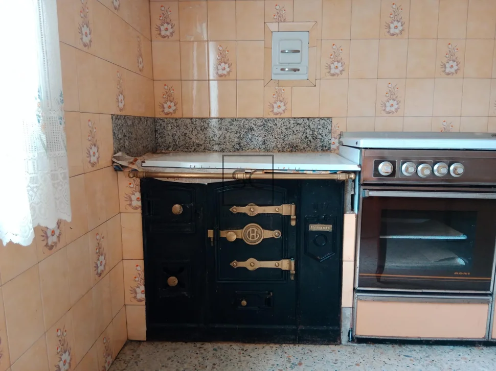 Casa de planta baja y finca en freixeiro-narón