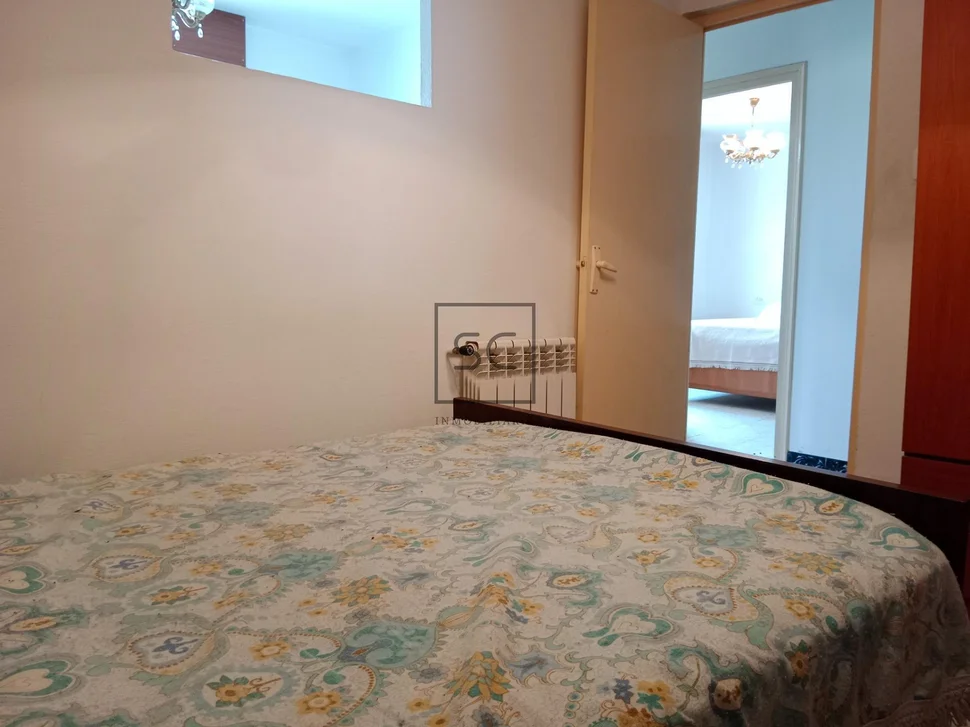 Casa de planta baja y finca en freixeiro-narón