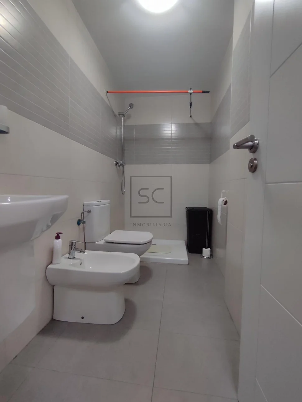 Fabuloso piso con piscina en Ares