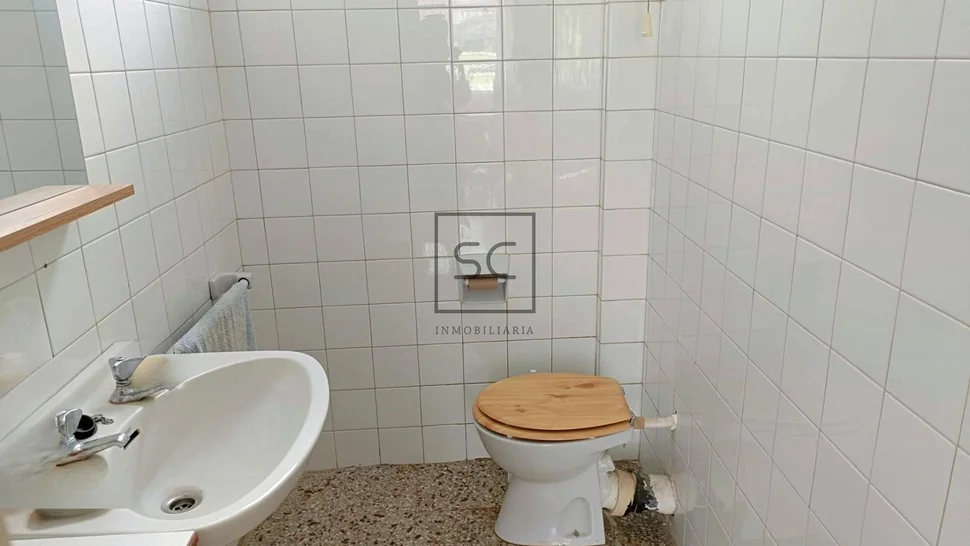 Piso con tres habitaciones en caranza, ferrol