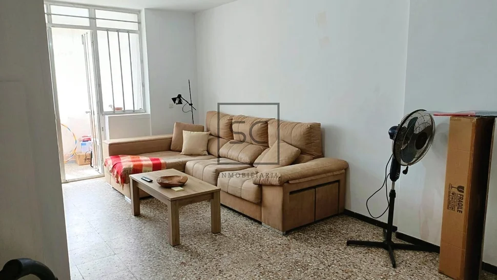 Piso con tres habitaciones en caranza, ferrol