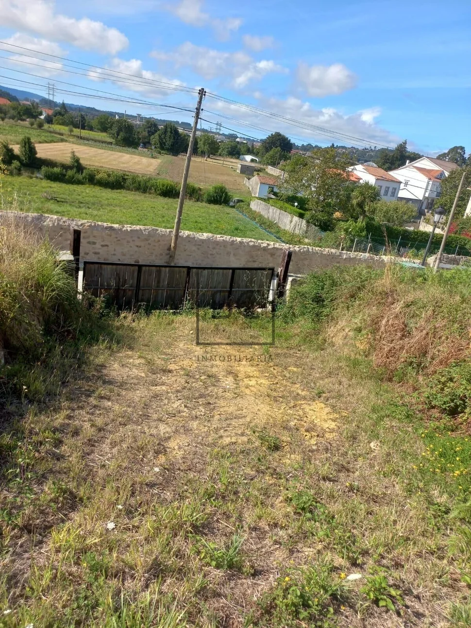 Finca edificable en neda