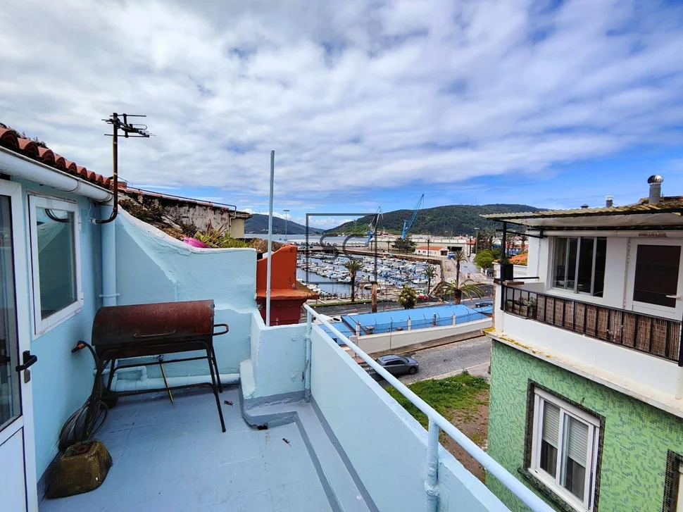 Tríplex con terraza y vistas al puerto en ferrol