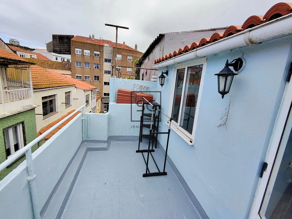 Tríplex con terraza y vistas al puerto en ferrol