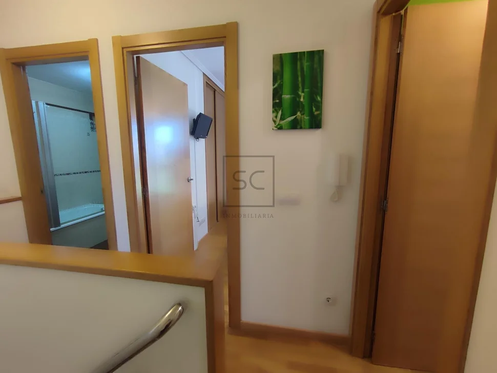 Luminoso dúplex en ares