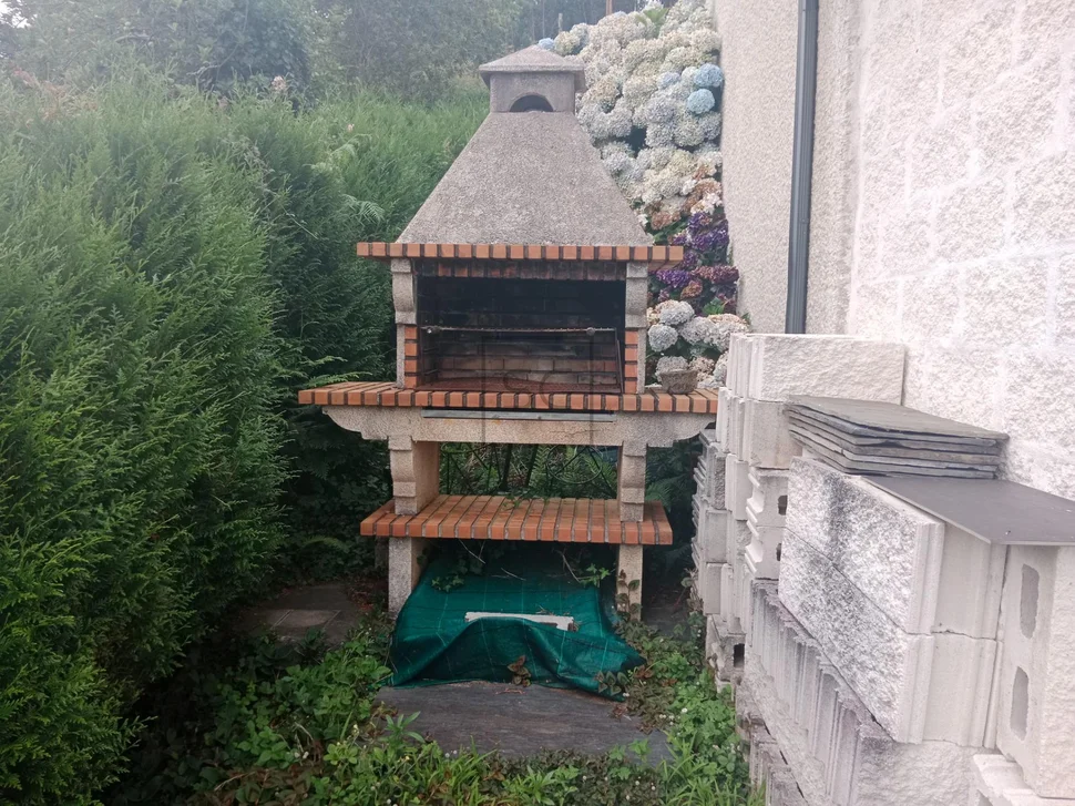 Casa con finca en callobre-miño