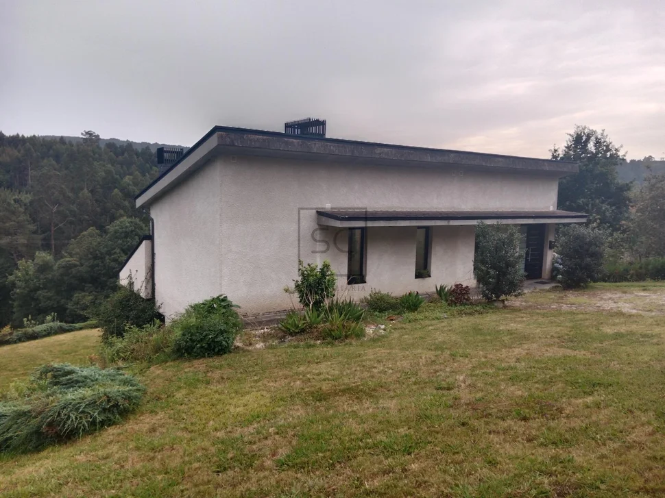 Casa con finca en callobre-miño