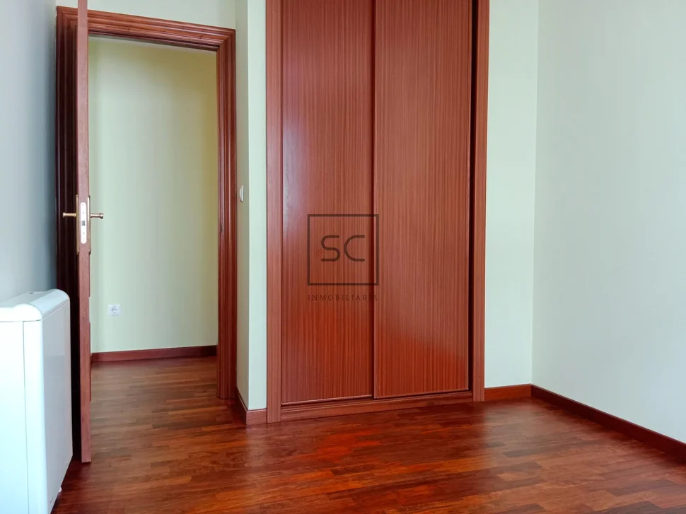 Piso con plaza de garaje y trastero en pontedeume