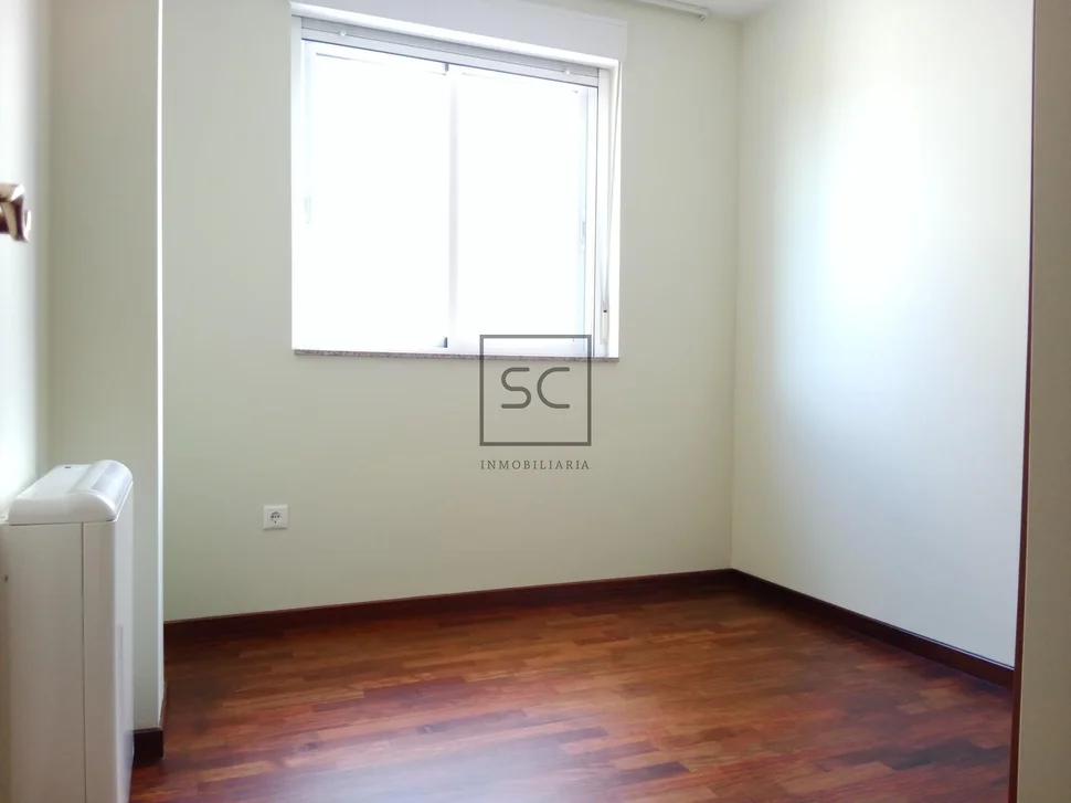 Piso con plaza de garaje y trastero en pontedeume