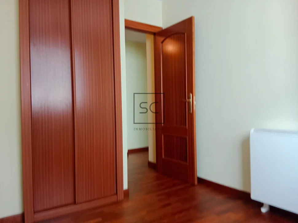 Piso con plaza de garaje y trastero en pontedeume