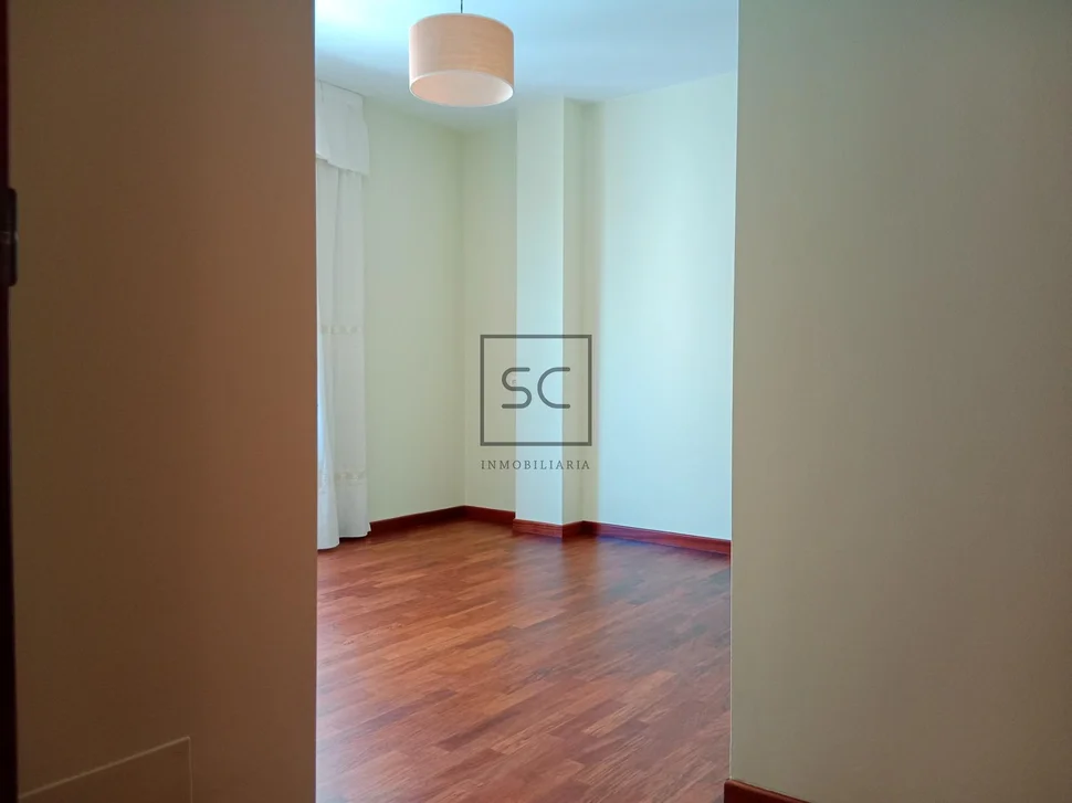 Piso con plaza de garaje y trastero en pontedeume