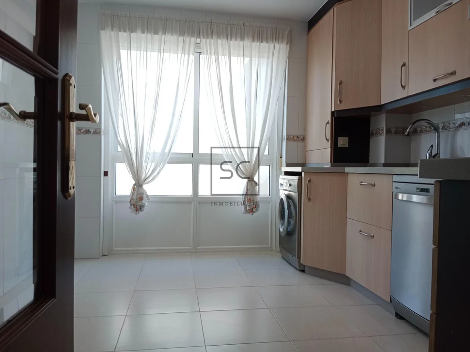 Piso con plaza de garaje y trastero en pontedeume