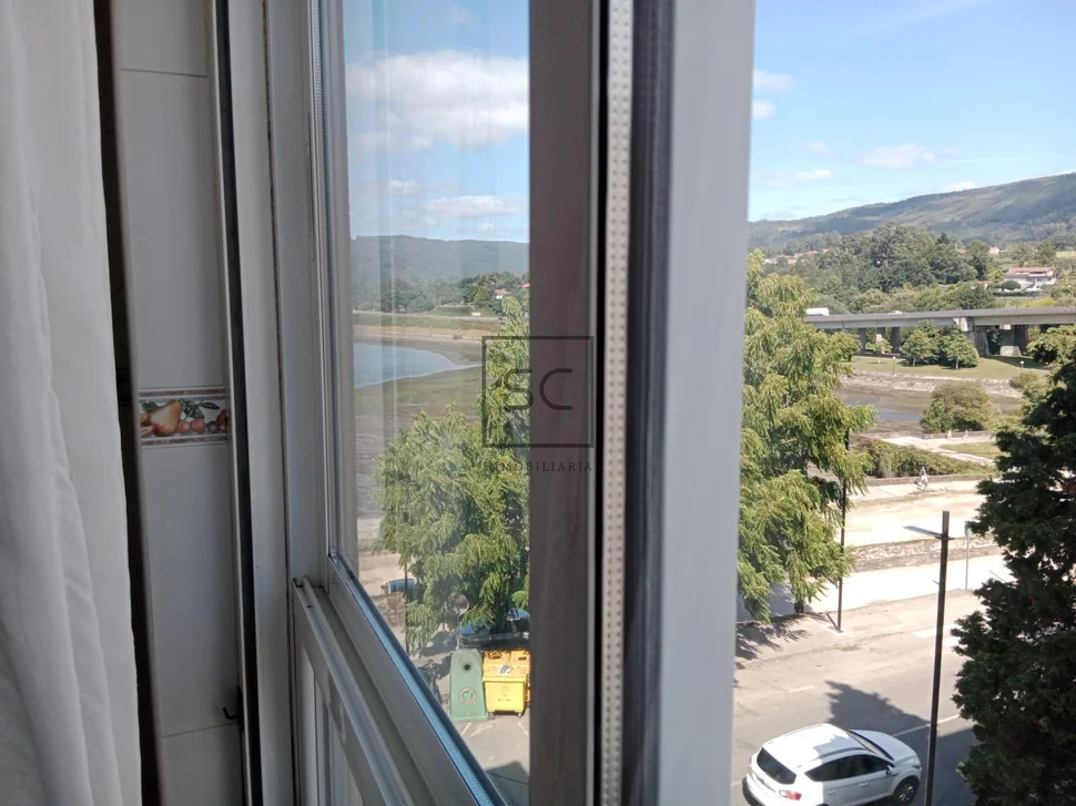 Piso con plaza de garaje y trastero en pontedeume