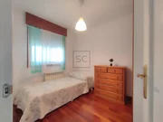 Bonito piso de tres dormitorios en ares