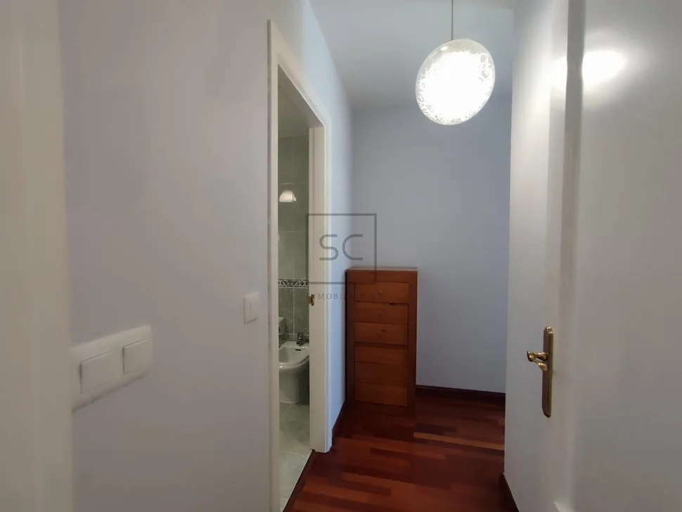 Bonito piso de tres dormitorios en ares