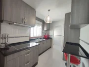 Bonito piso de tres dormitorios en ares