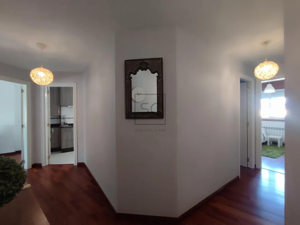 Bonito piso de tres dormitorios en ares