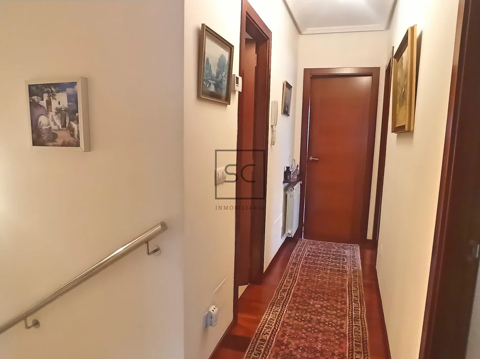 Chalet pareado en ferrol