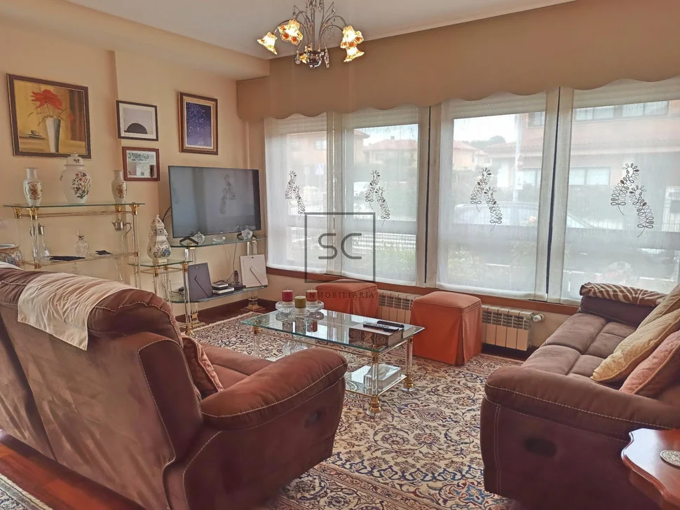 Chalet pareado en ferrol