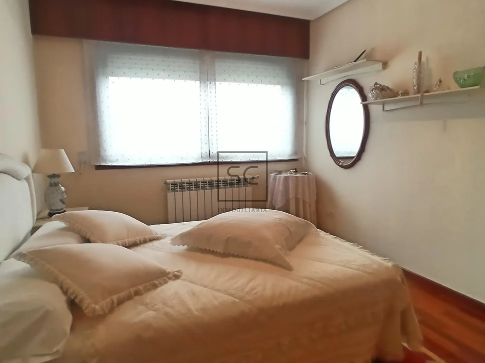 Chalet pareado en ferrol