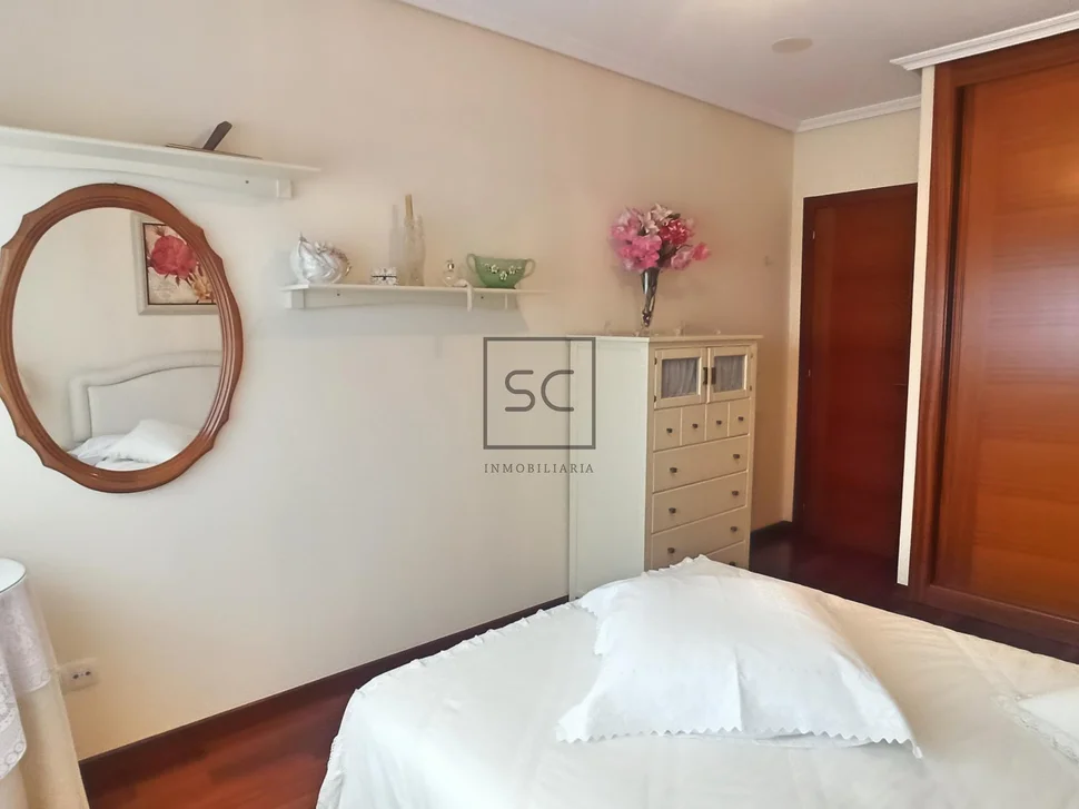 Chalet pareado en ferrol