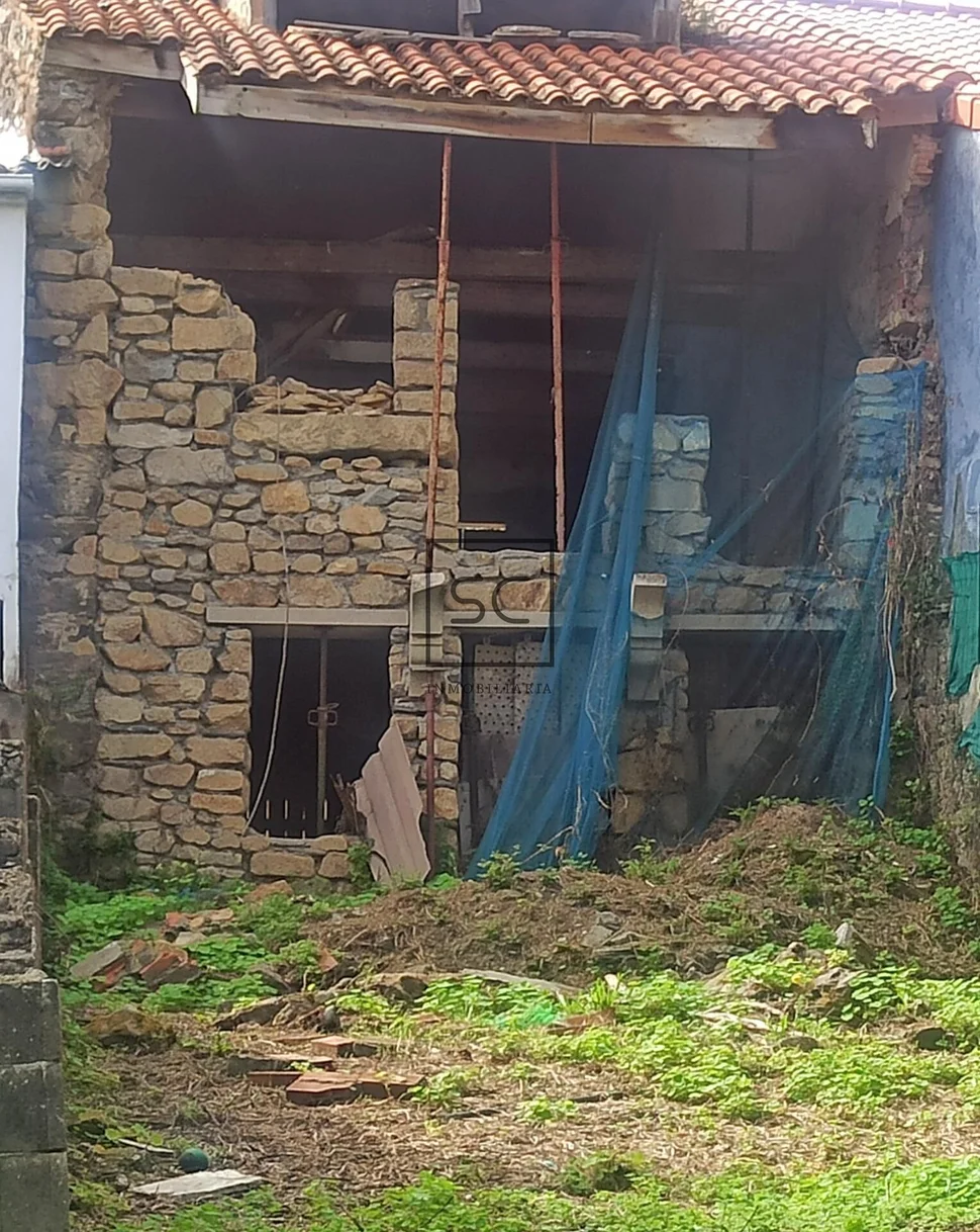 Casa de piedra para restaurar en ferrol