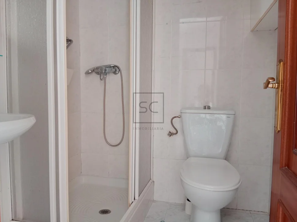 Piso con vistas parciales a la ría, caranza-ferrol