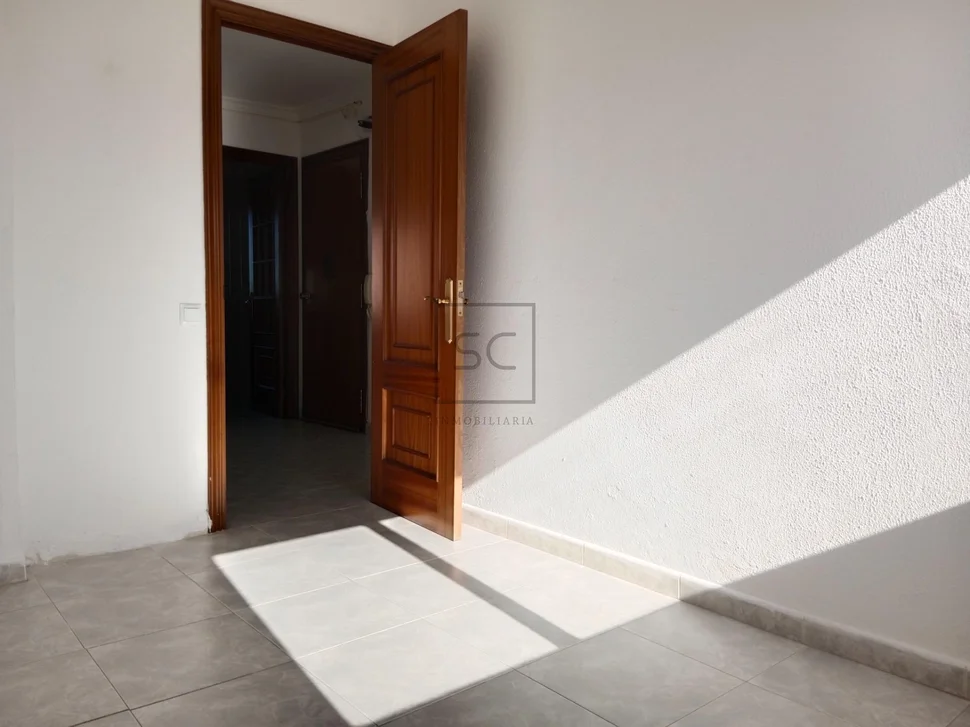 Piso con vistas parciales a la ría, caranza-ferrol