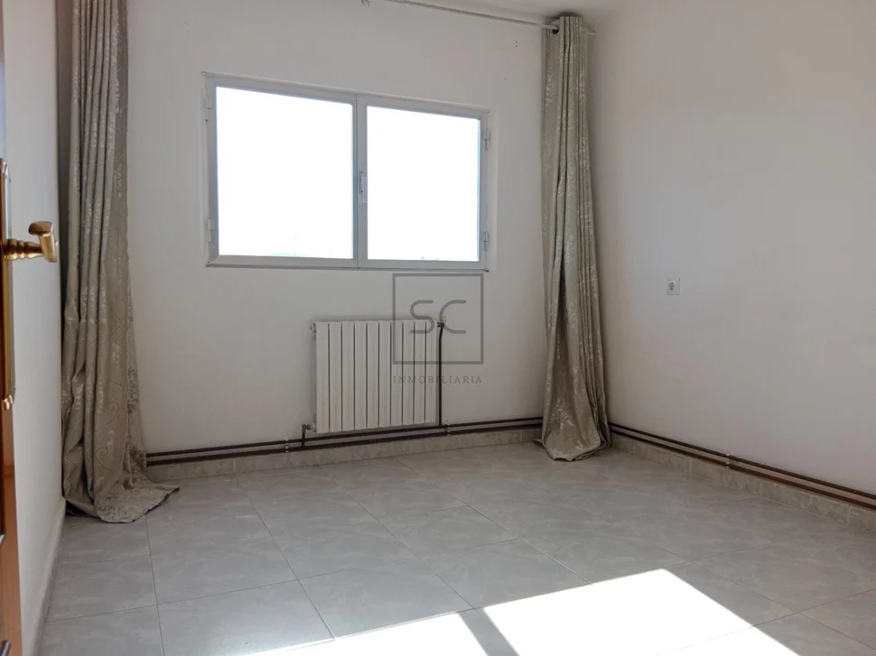 Piso con vistas parciales a la ría, caranza-ferrol