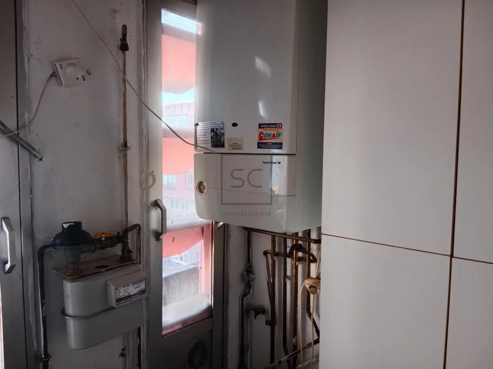 Piso con vistas parciales a la ría, caranza-ferrol