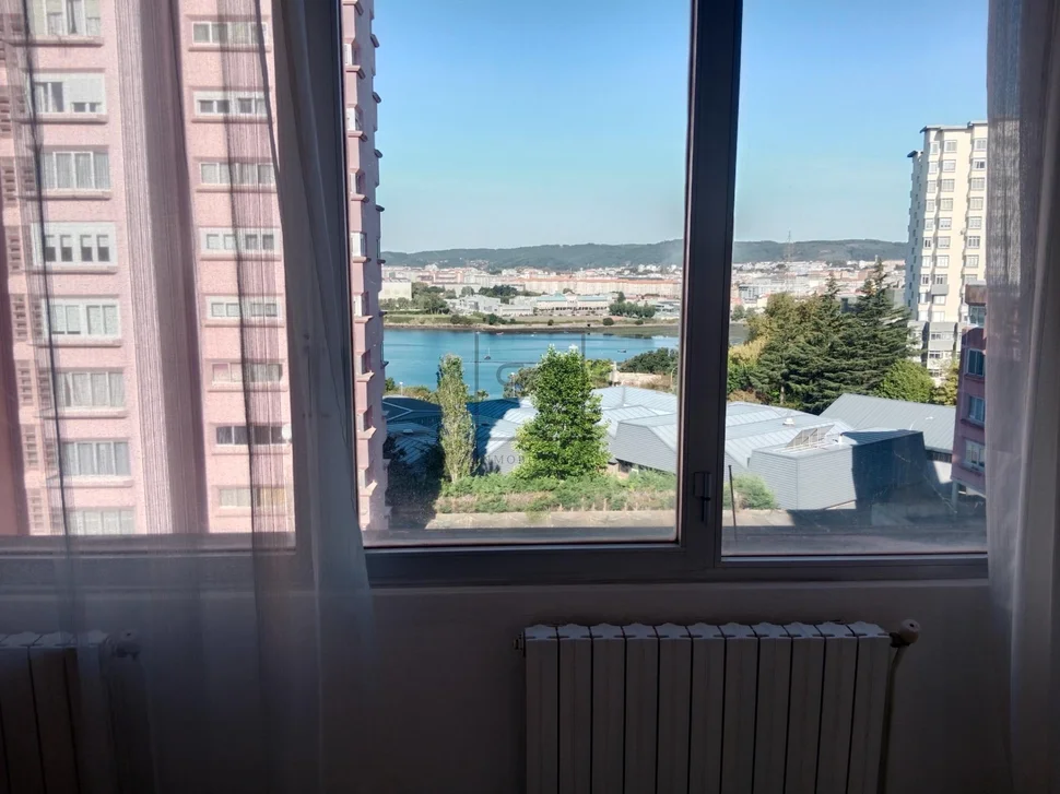 Piso con vistas parciales a la ría, caranza-ferrol