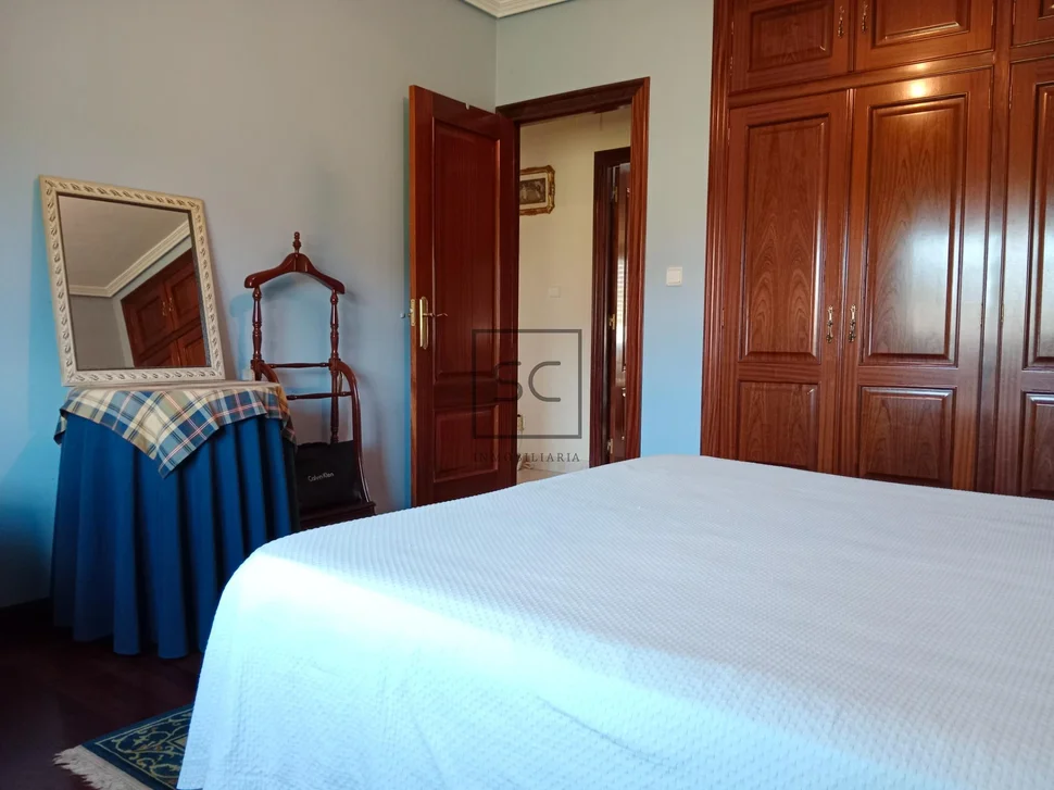 Casa con finca en mugardos