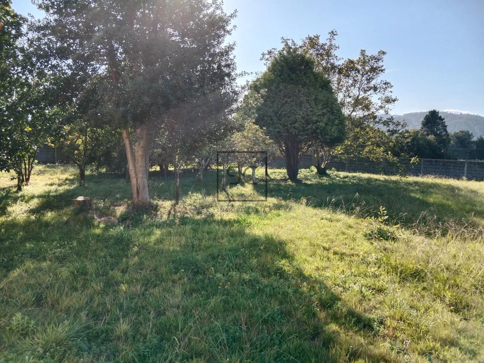 Casa con finca en mugardos