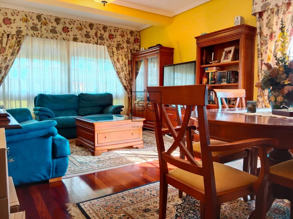 Casa con finca en mugardos