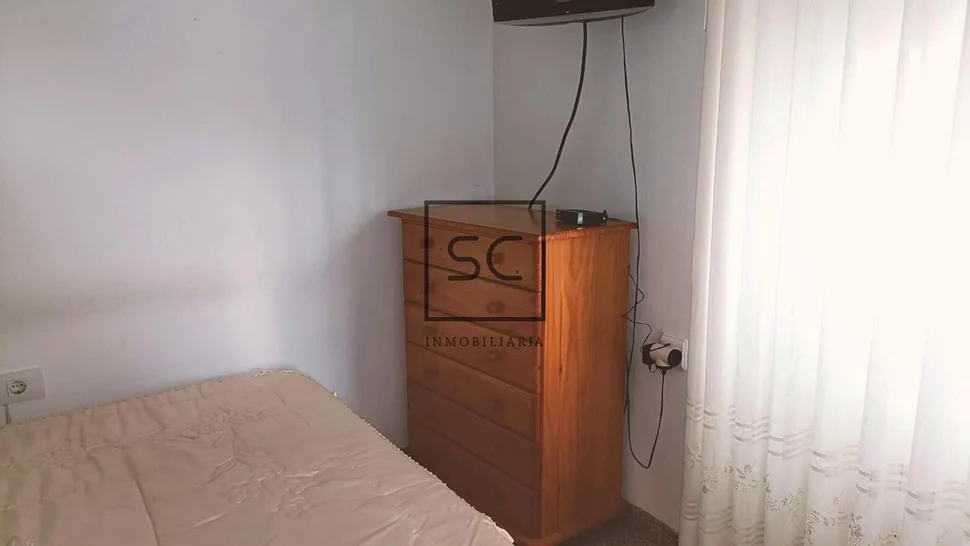 Casa adosada con tres plantas en a mourela, neda