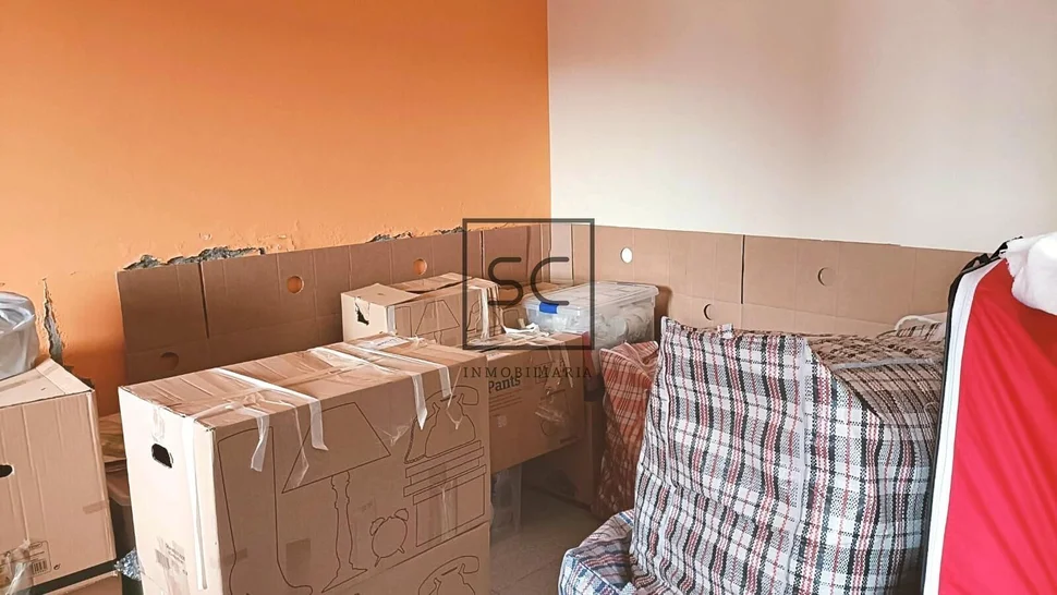 Casa adosada con tres plantas en a mourela, neda