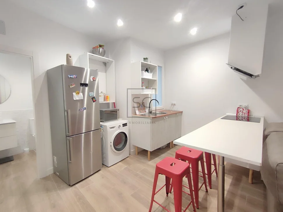 Amplio bajo en ferrol