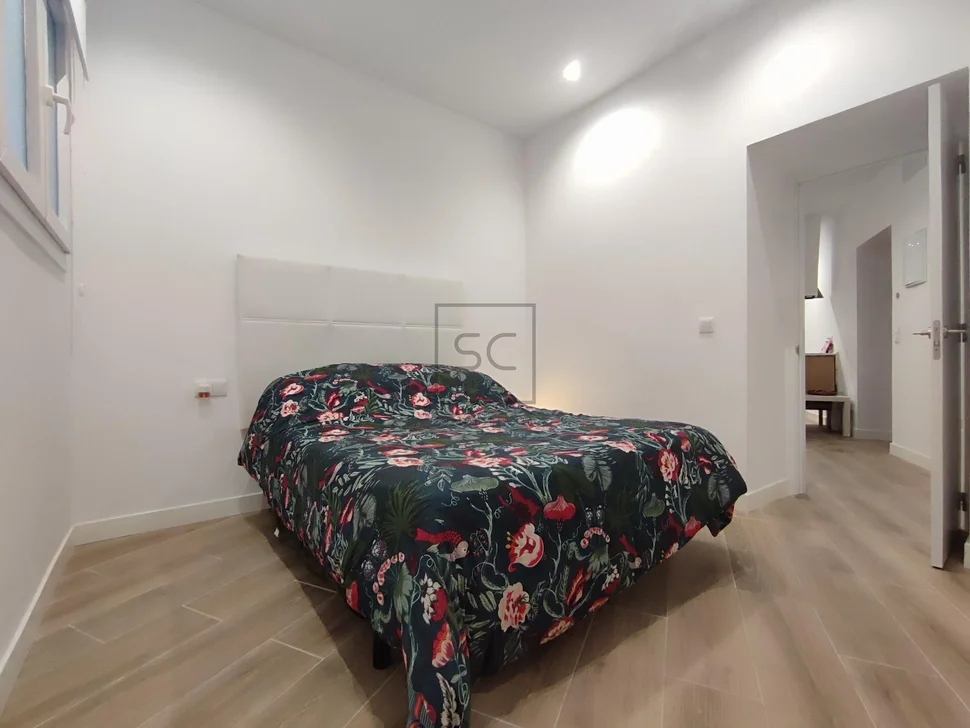 Amplio bajo en ferrol