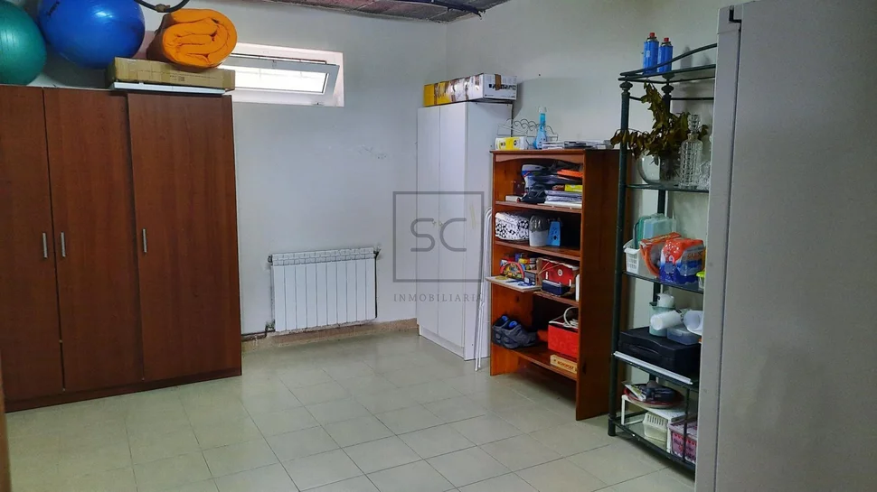 Casa unifamiliar con finca en el val- naron