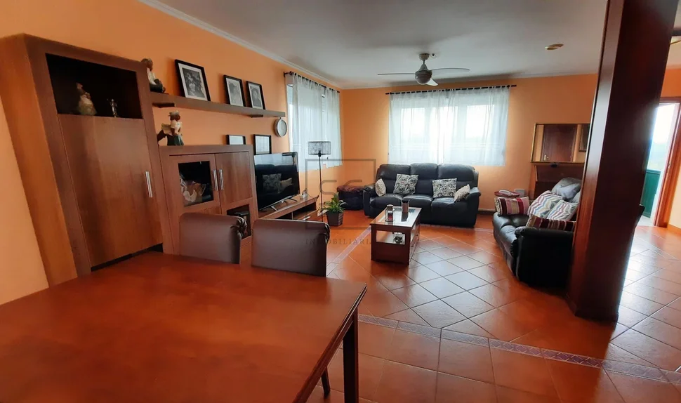 Casa unifamiliar con finca en el val- naron