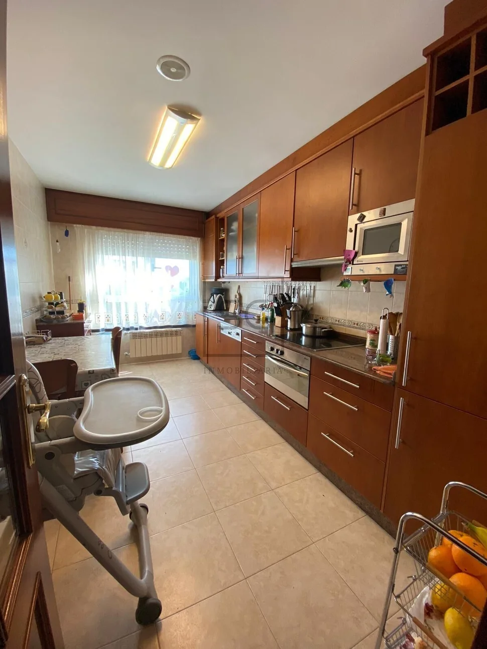 Amplio piso en narón con ascensor y plaza de garaje