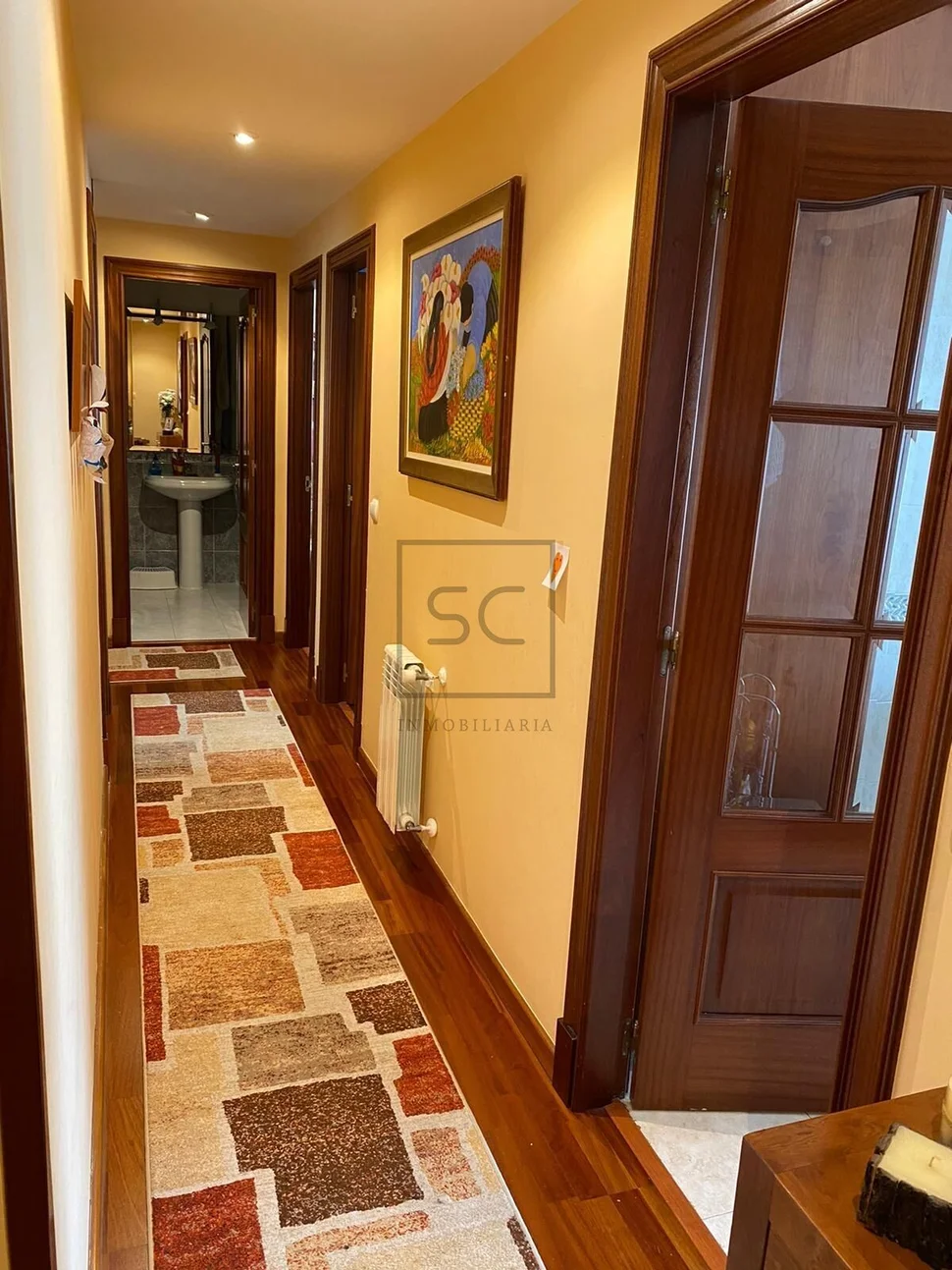 Amplio piso en narón con ascensor y plaza de garaje
