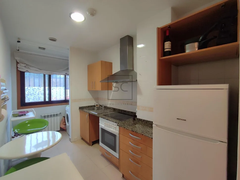 Bonito bajo apartamento en la zona de jubia narón