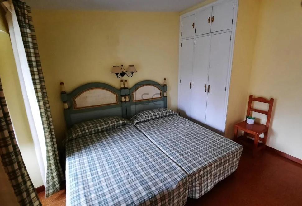 Casa de piedra con vistas al mar en doniños