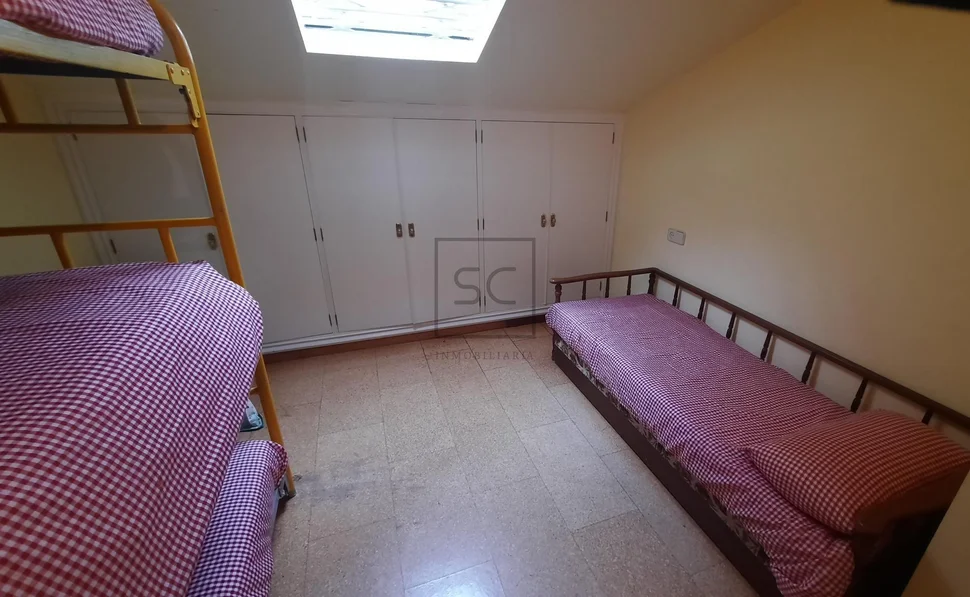 Casa de piedra con vistas al mar en doniños