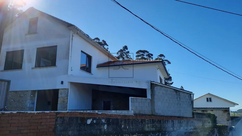 Amplia casa con vistas al mar en san xurxo