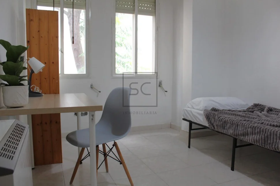 Primera planta amueblada zona plaza españa