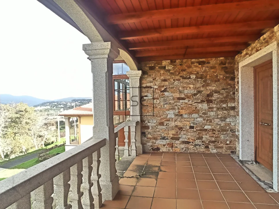 Chalet en campo da cruz-cedeira