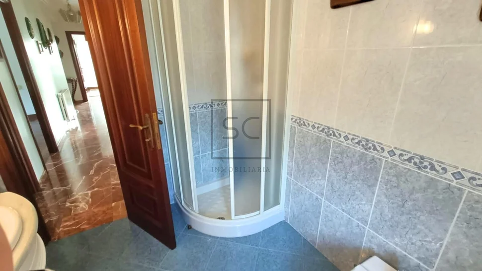 Casa con vistas a la ria en neda