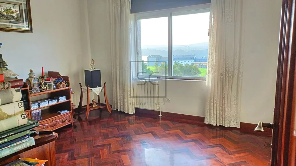 Casa con vistas a la ria en neda